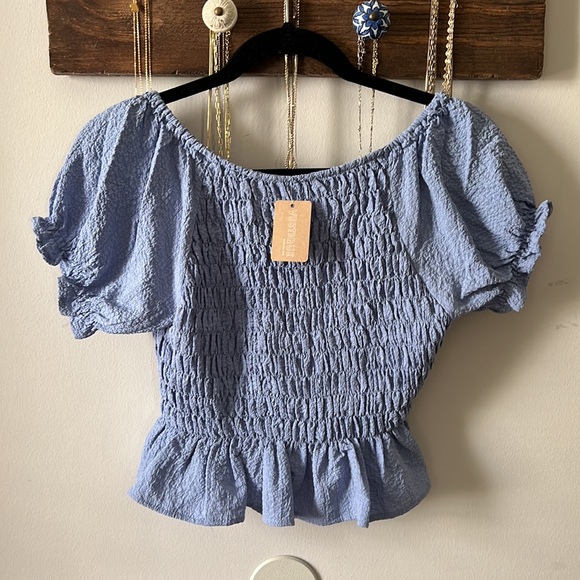 NWT Vestique ruched blue/periwinkle top - Picture 2 of 4